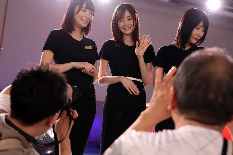 ดูavntr สลับเย็ดหี3สาวพริตตี้นมโตสุดเอ็กซ์เย็ดถึงใจ SSIS-948 2
